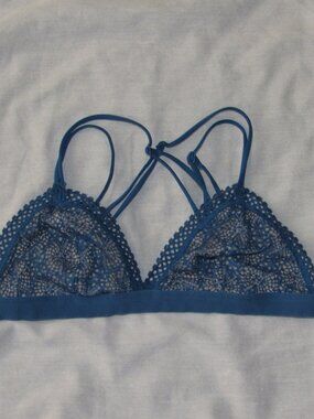 Victoria's Secret Blue Lace Triangle Strappy Back Pullover Bralette Bra sz Small